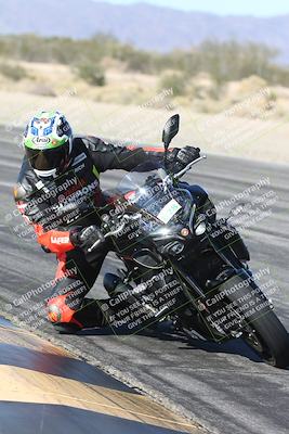 media/Dec-04-2025-Racers Edge (Thu) [[5ebc9f124d]]/3-B Group/3-Session 2 (Turn 7 Inside)/